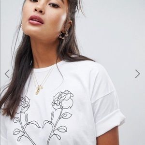 🔴 ASOS illustrated a T-shirt by Wednesday’s girl
